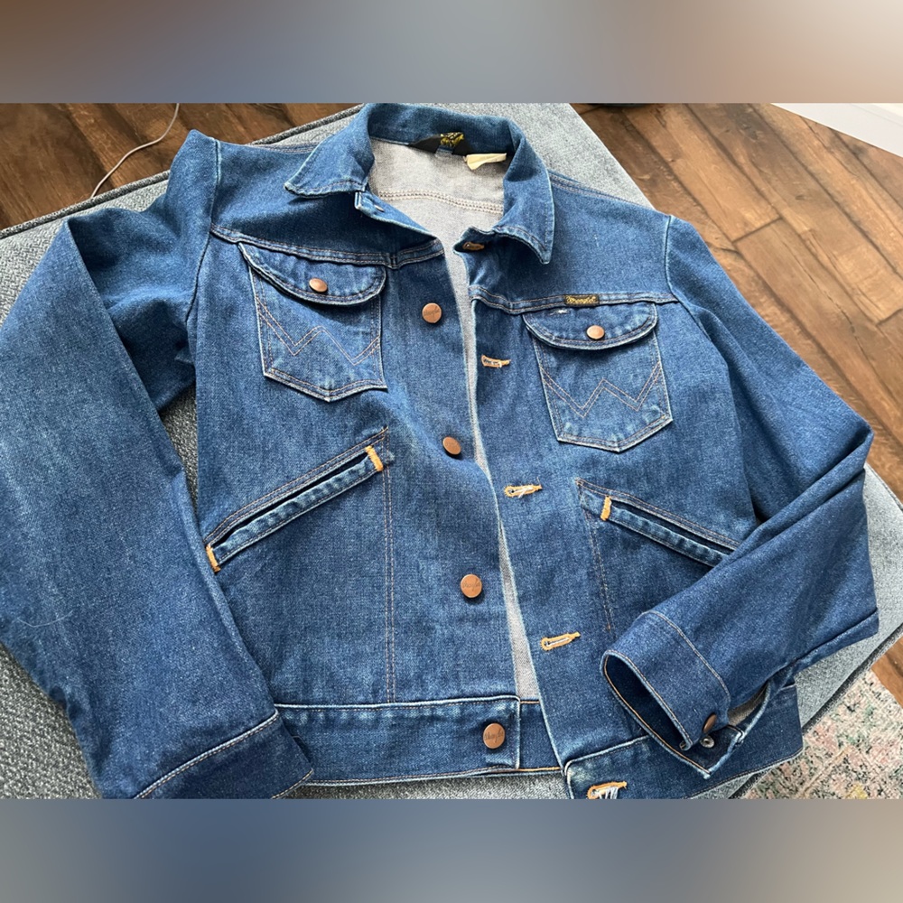 WRANGLER WOMEN'S ICONS DENIM JACKET size Euro 35/US 6 Slim fit